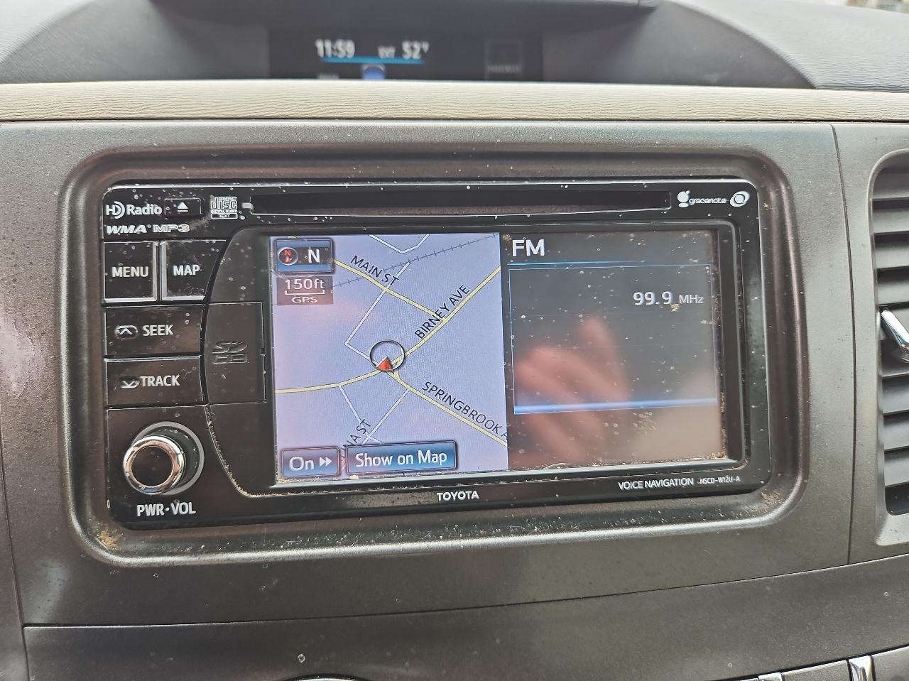 Toyota Sienna 5dr 7-Pass Van V6 LE FWD (Natl) 2013