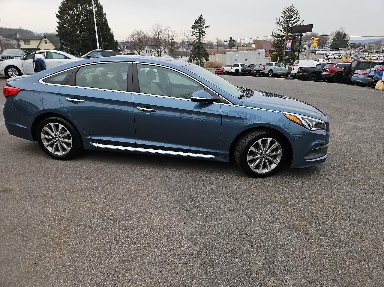 Hyundai Sonata 4dr Sdn 2.4L Limited 2016