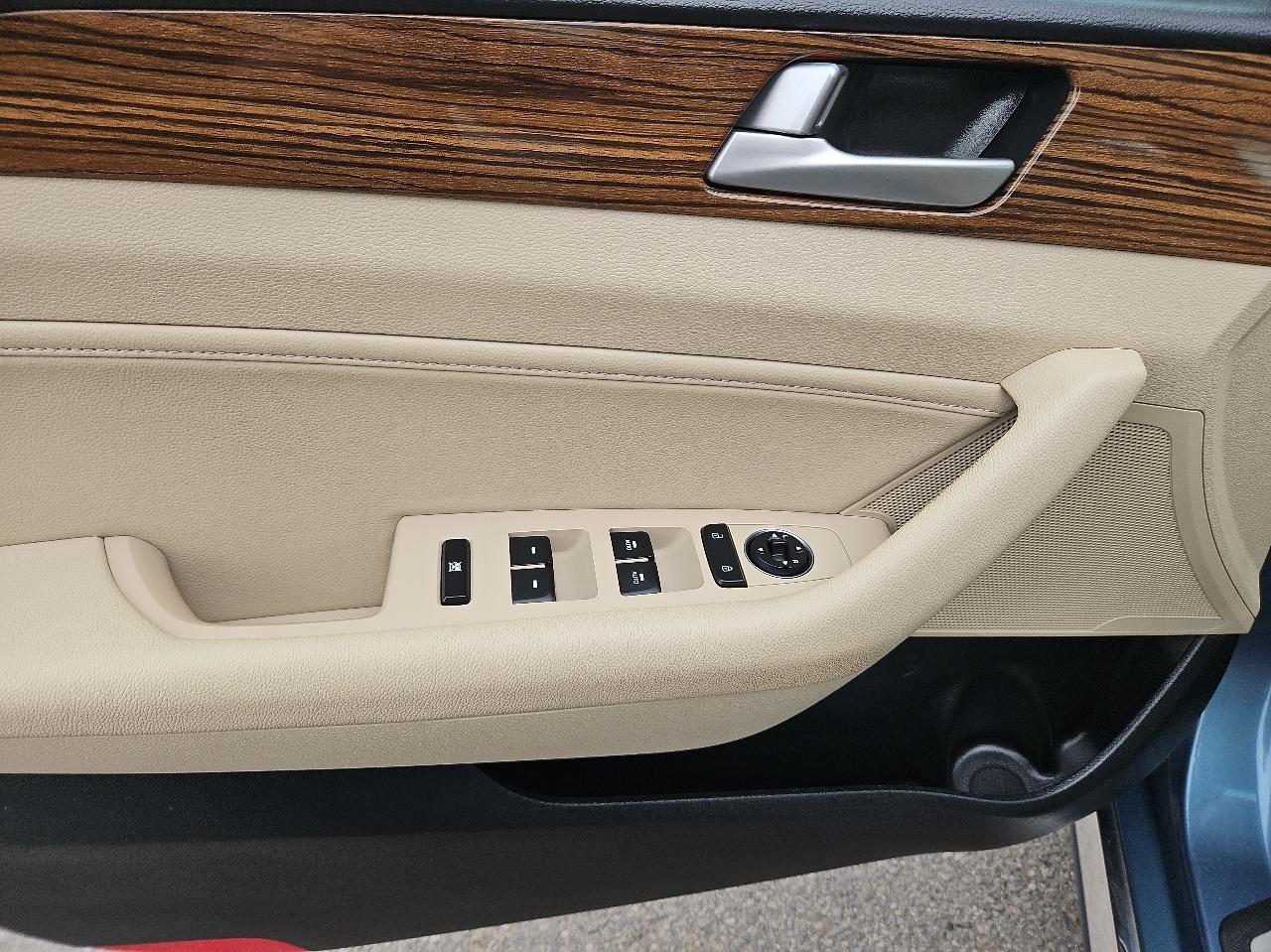 Hyundai Sonata 4dr Sdn 2.4L Limited 2016