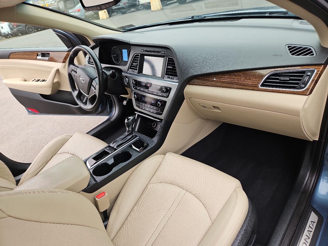 Hyundai Sonata 4dr Sdn 2.4L Limited 2016