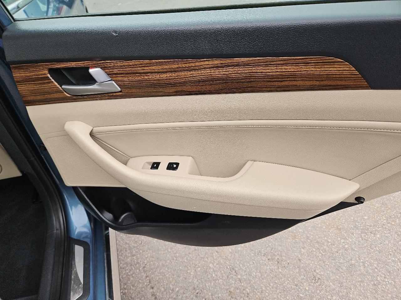 Hyundai Sonata 4dr Sdn 2.4L Limited 2016