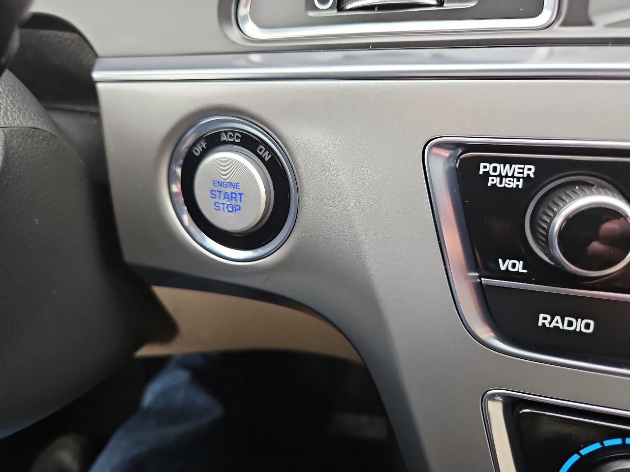 Hyundai Sonata 4dr Sdn 2.4L Limited 2016