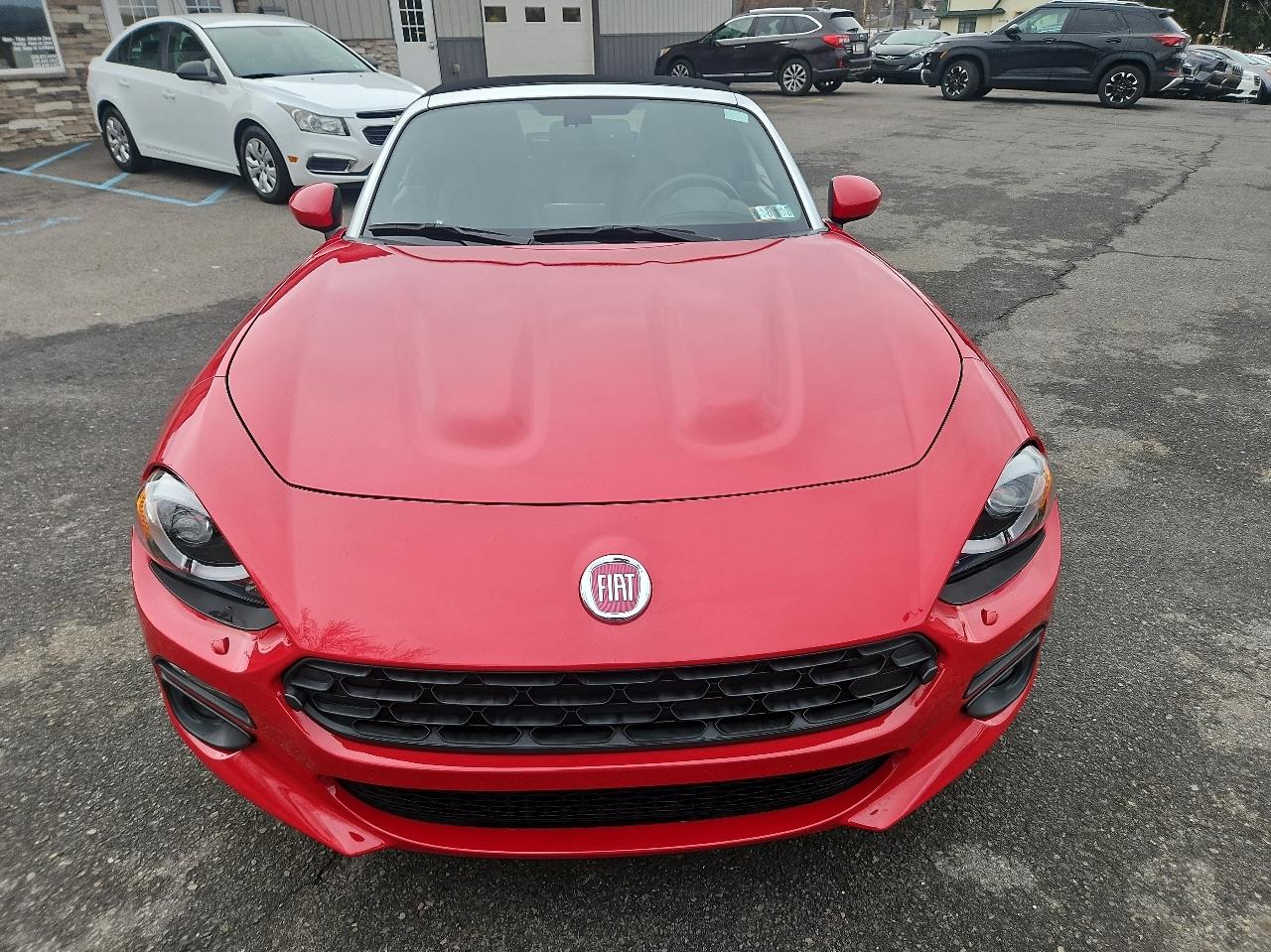 Fiat 124 Spider Lusso Convertible 2019