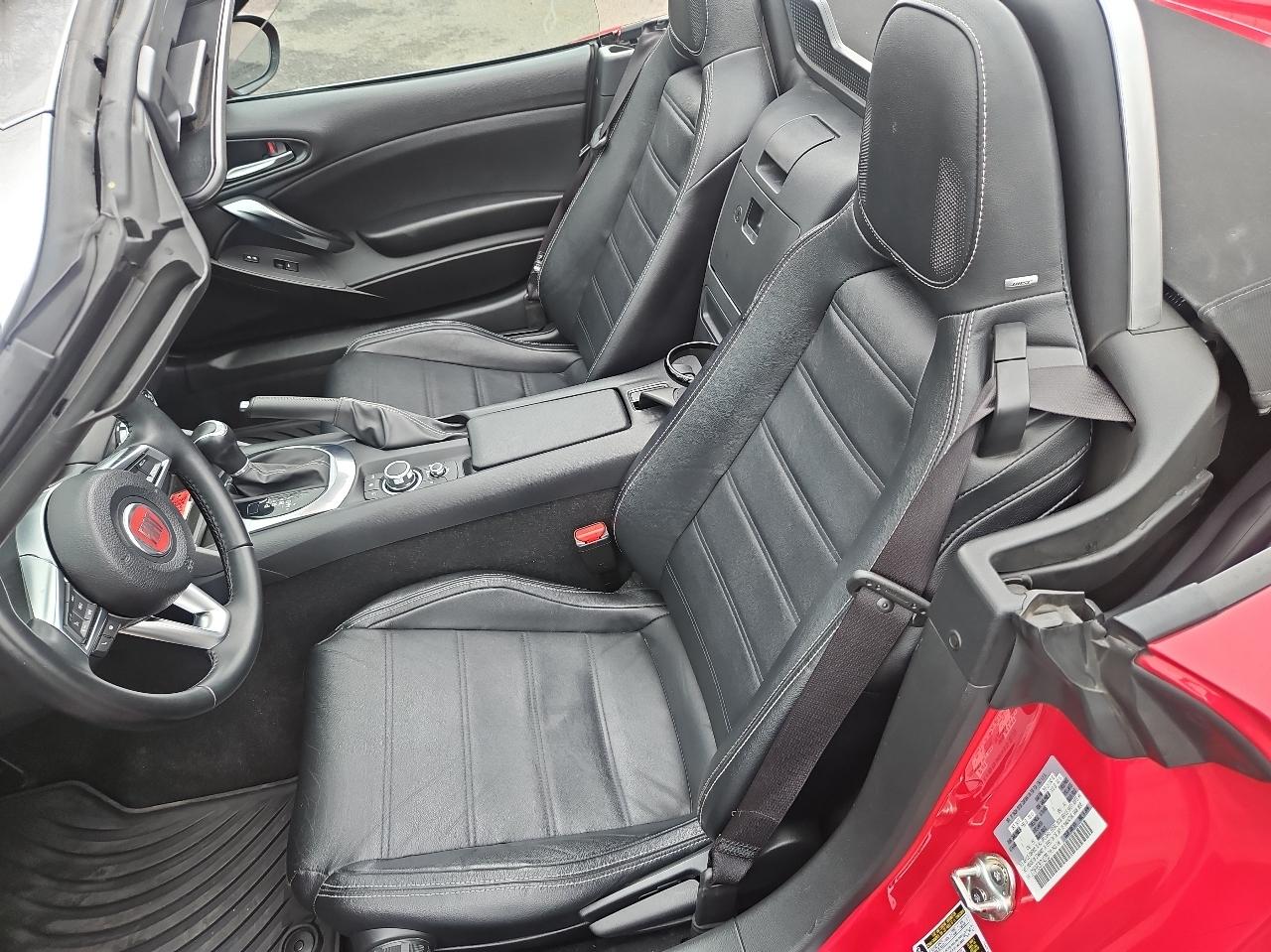 Fiat 124 Spider Lusso Convertible 2019