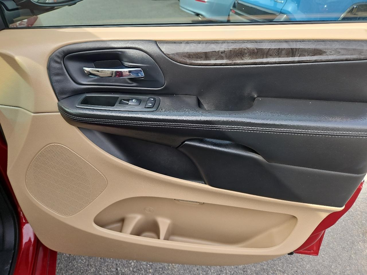 Dodge Grand Caravan 4dr Wgn SXT 2014