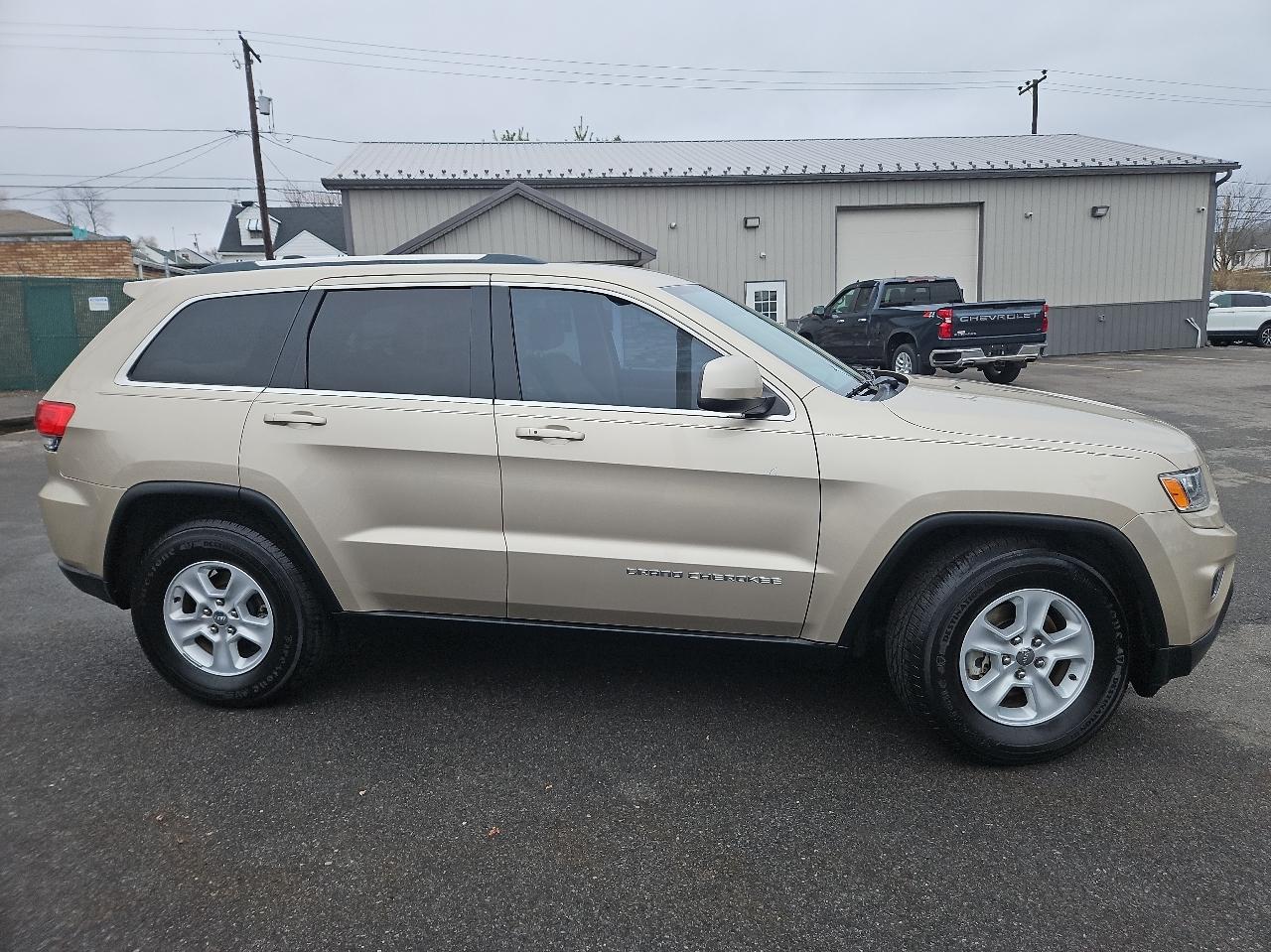 Jeep Grand Cherokee 4WD 4dr Laredo 2015