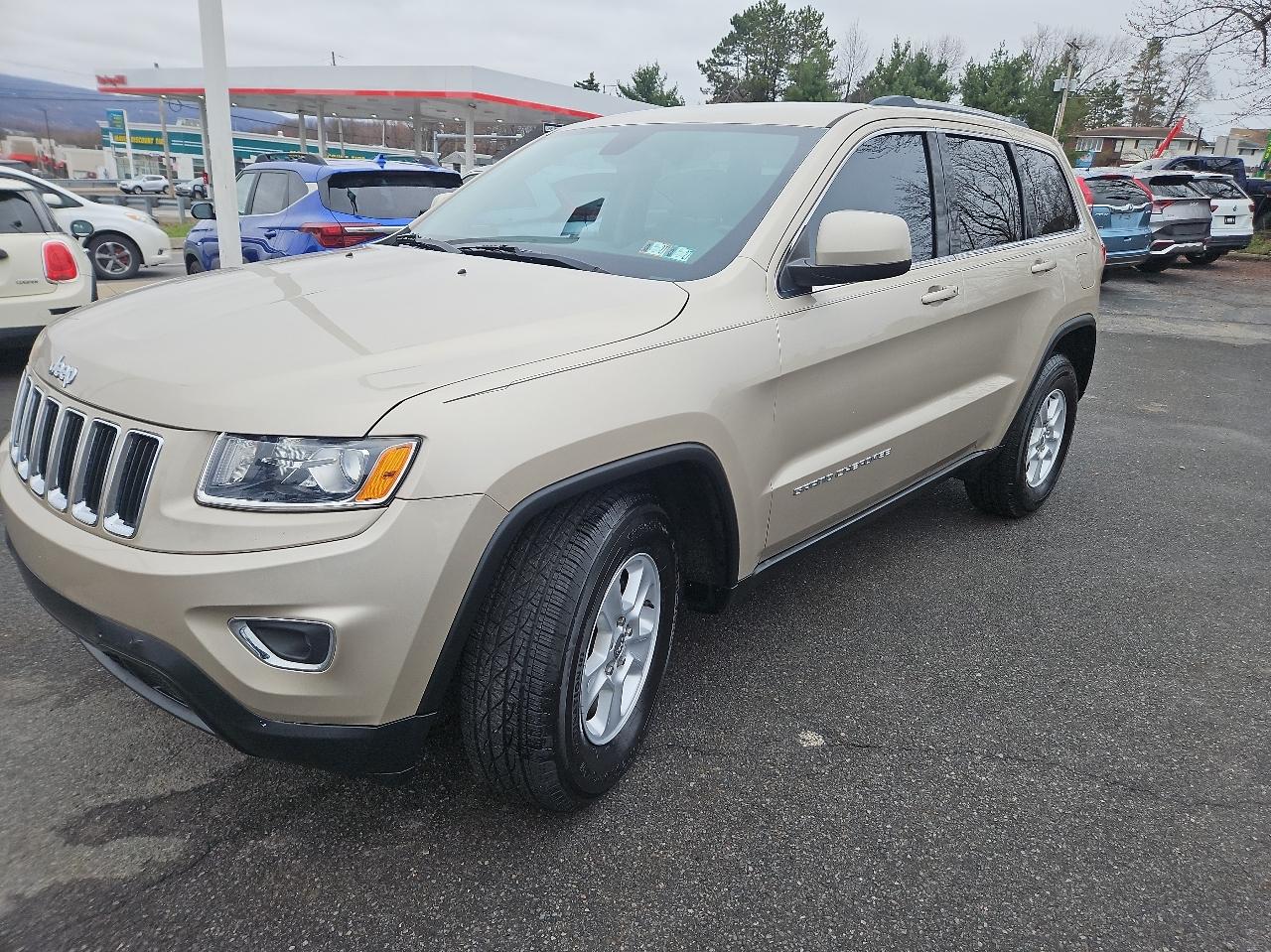 Jeep Grand Cherokee 4WD 4dr Laredo 2015