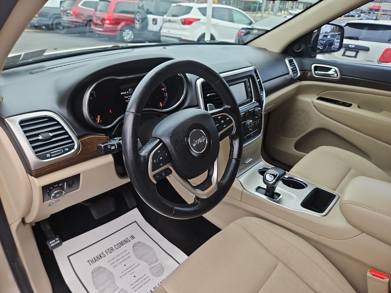 Jeep Grand Cherokee 4WD 4dr Laredo 2015