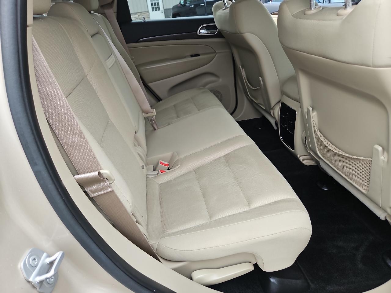 Jeep Grand Cherokee 4WD 4dr Laredo 2015