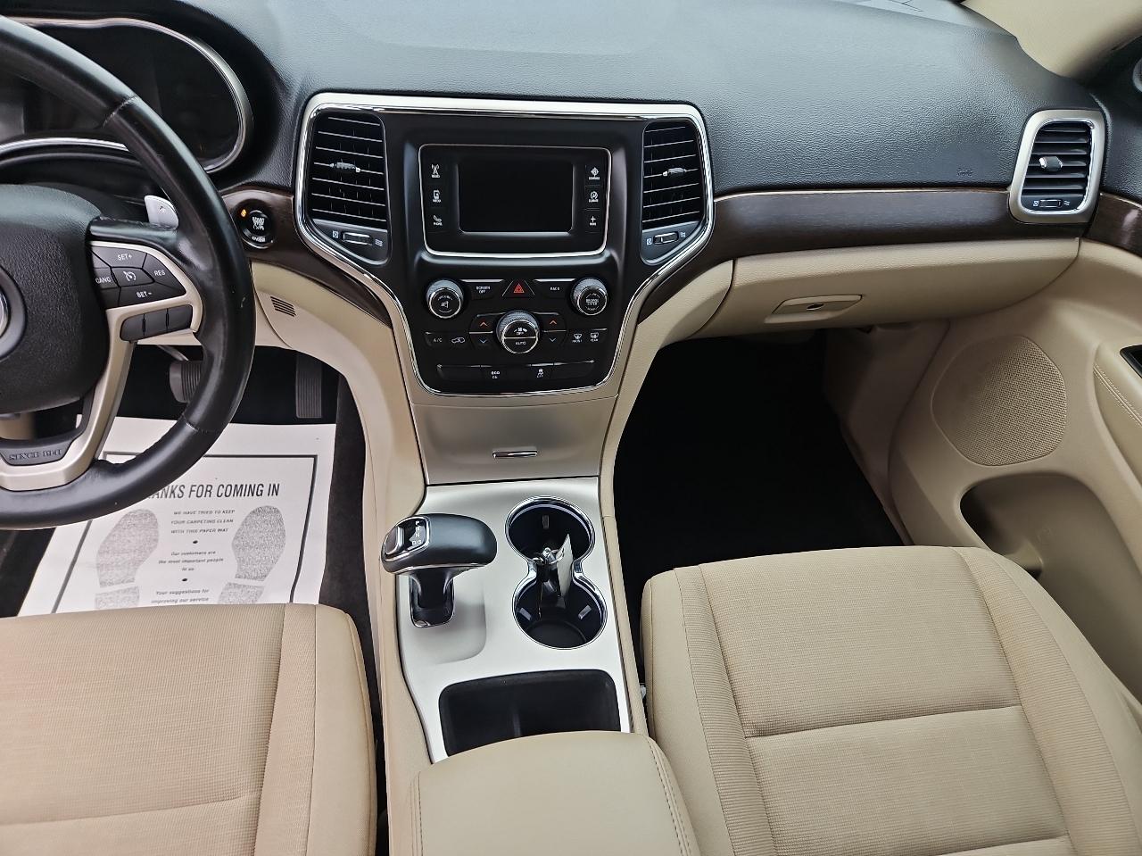 Jeep Grand Cherokee 4WD 4dr Laredo 2015