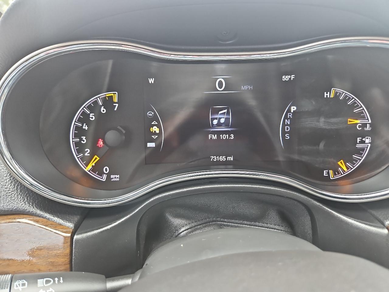 Jeep Grand Cherokee 4WD 4dr Laredo 2015