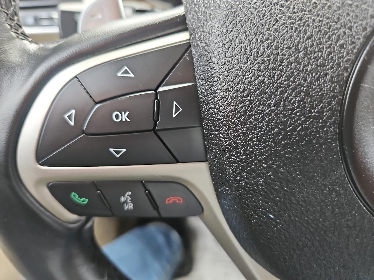 Jeep Grand Cherokee 4WD 4dr Laredo 2015