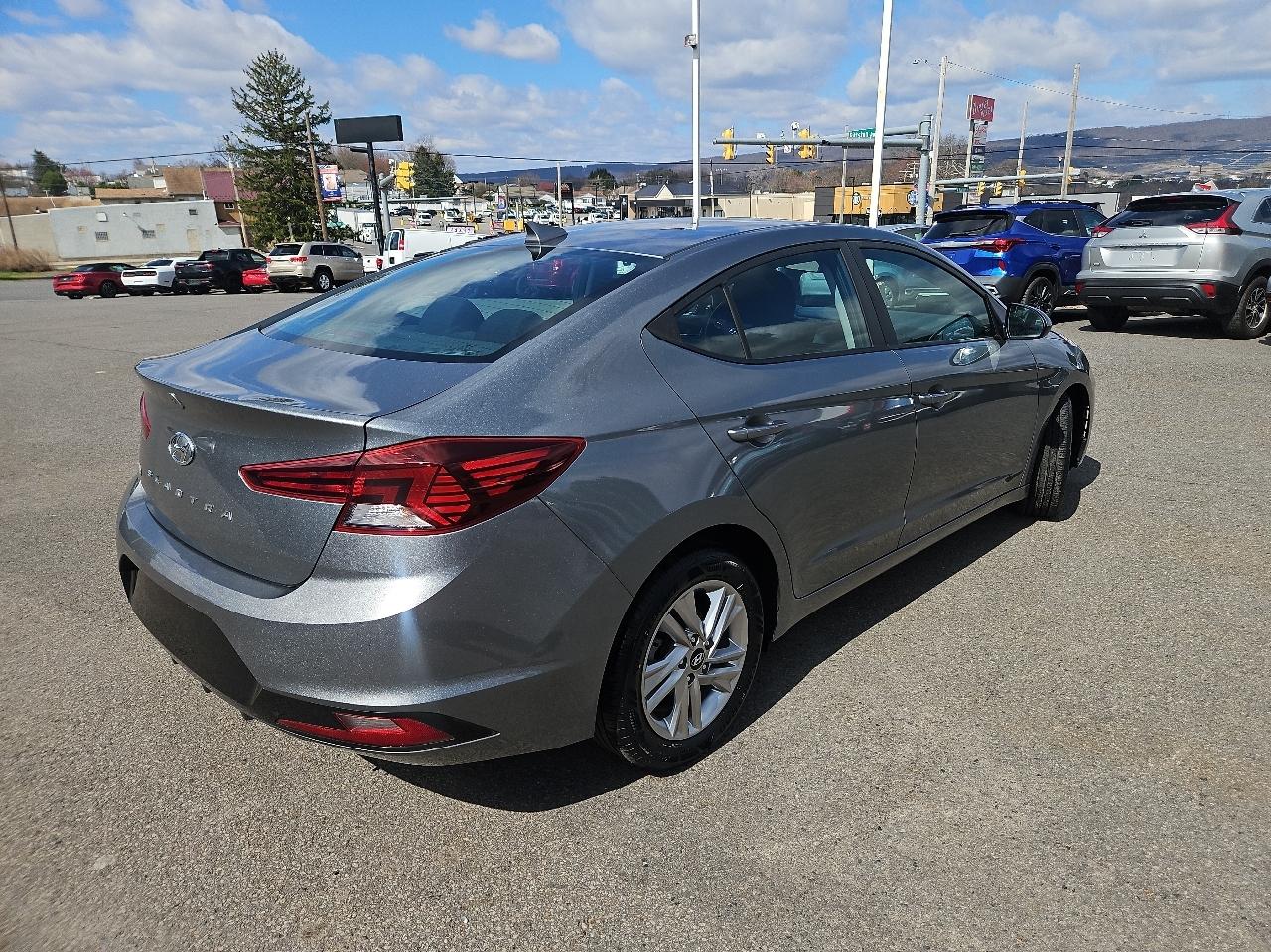 Hyundai Elantra SEL Auto 2019
