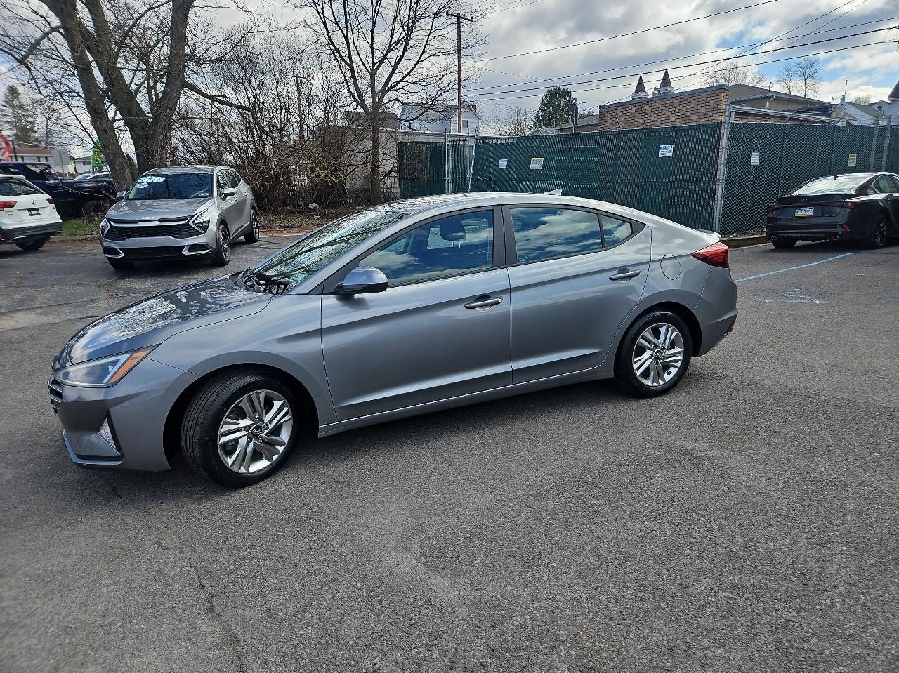 Hyundai Elantra SEL Auto 2019