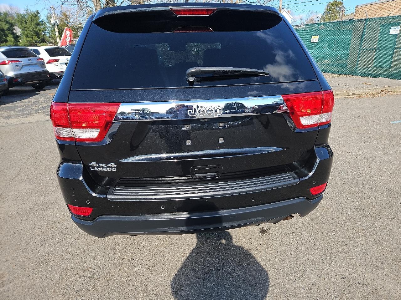 Jeep Grand Cherokee 4WD 4dr Laredo 2012