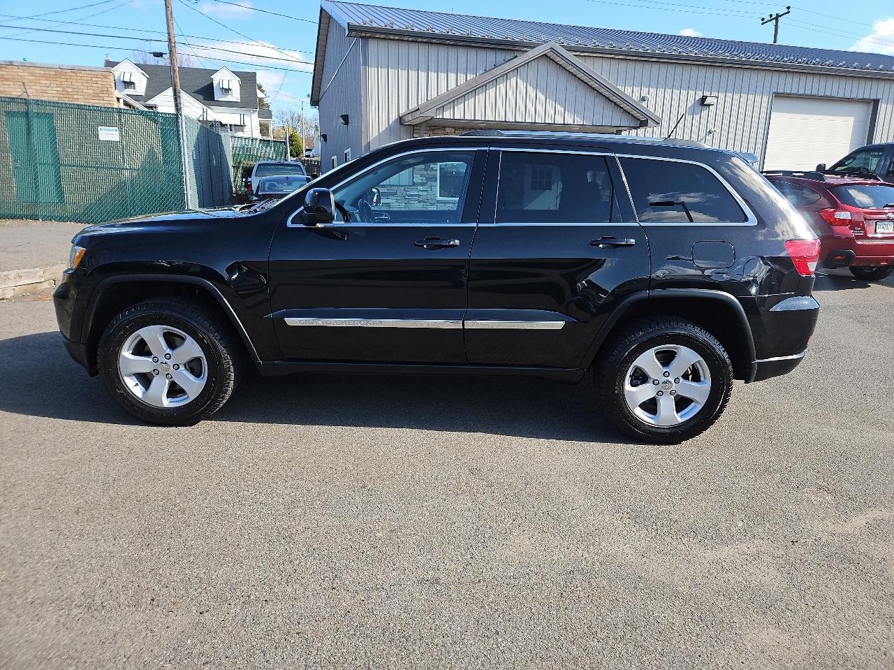 Jeep Grand Cherokee 4WD 4dr Laredo 2012