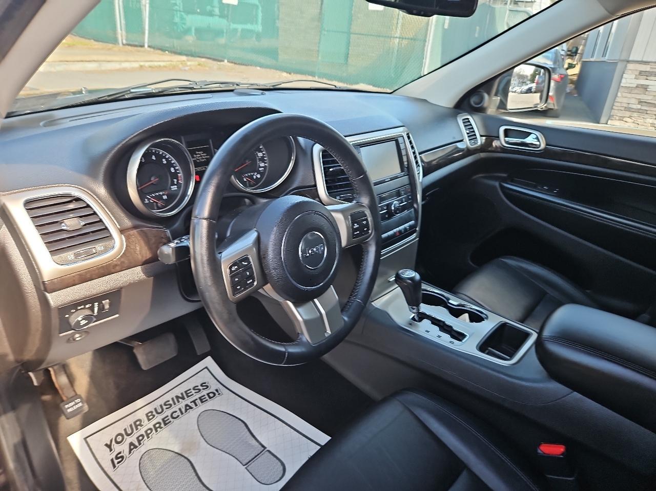 Jeep Grand Cherokee 4WD 4dr Laredo 2012