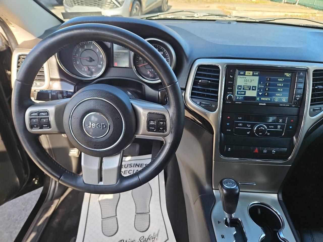 Jeep Grand Cherokee 4WD 4dr Laredo 2012