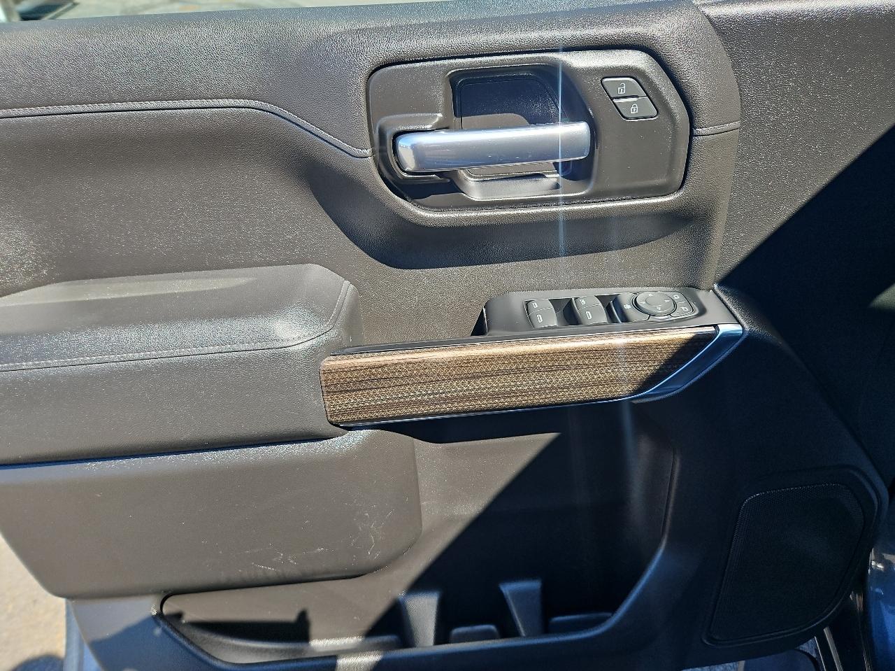 Chevrolet Silverado 1500 4WD Double Cab 147" LT 2019