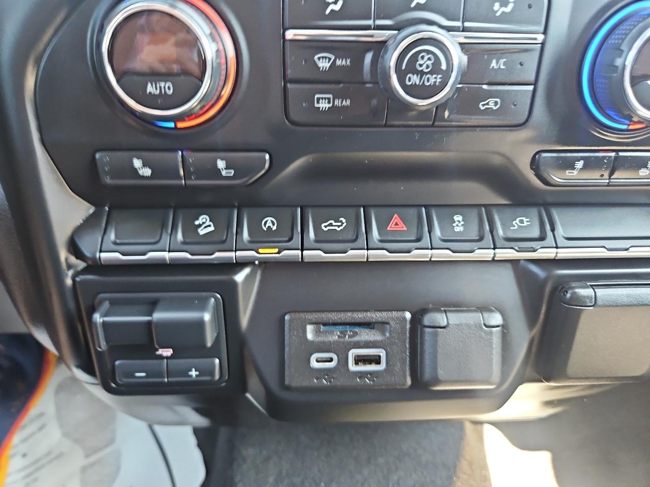 Chevrolet Silverado 1500 4WD Double Cab 147" LT 2019