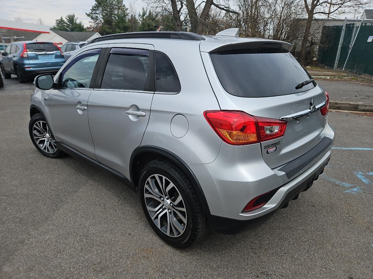 Mitsubishi Outlander Sport SEL 2.4 AWC CVT 2018
