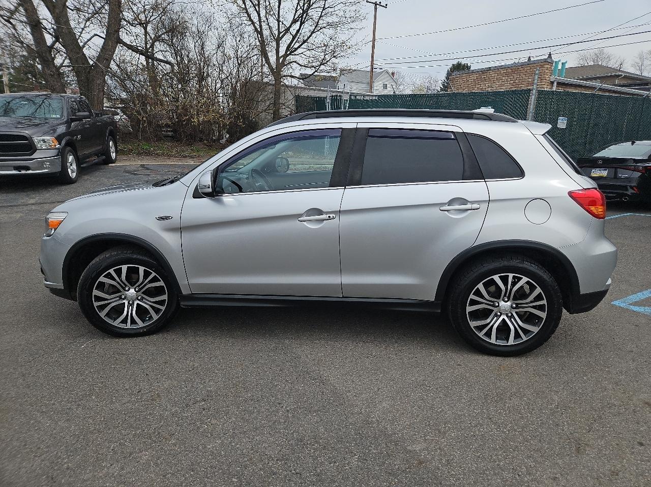 Mitsubishi Outlander Sport SEL 2.4 AWC CVT 2018