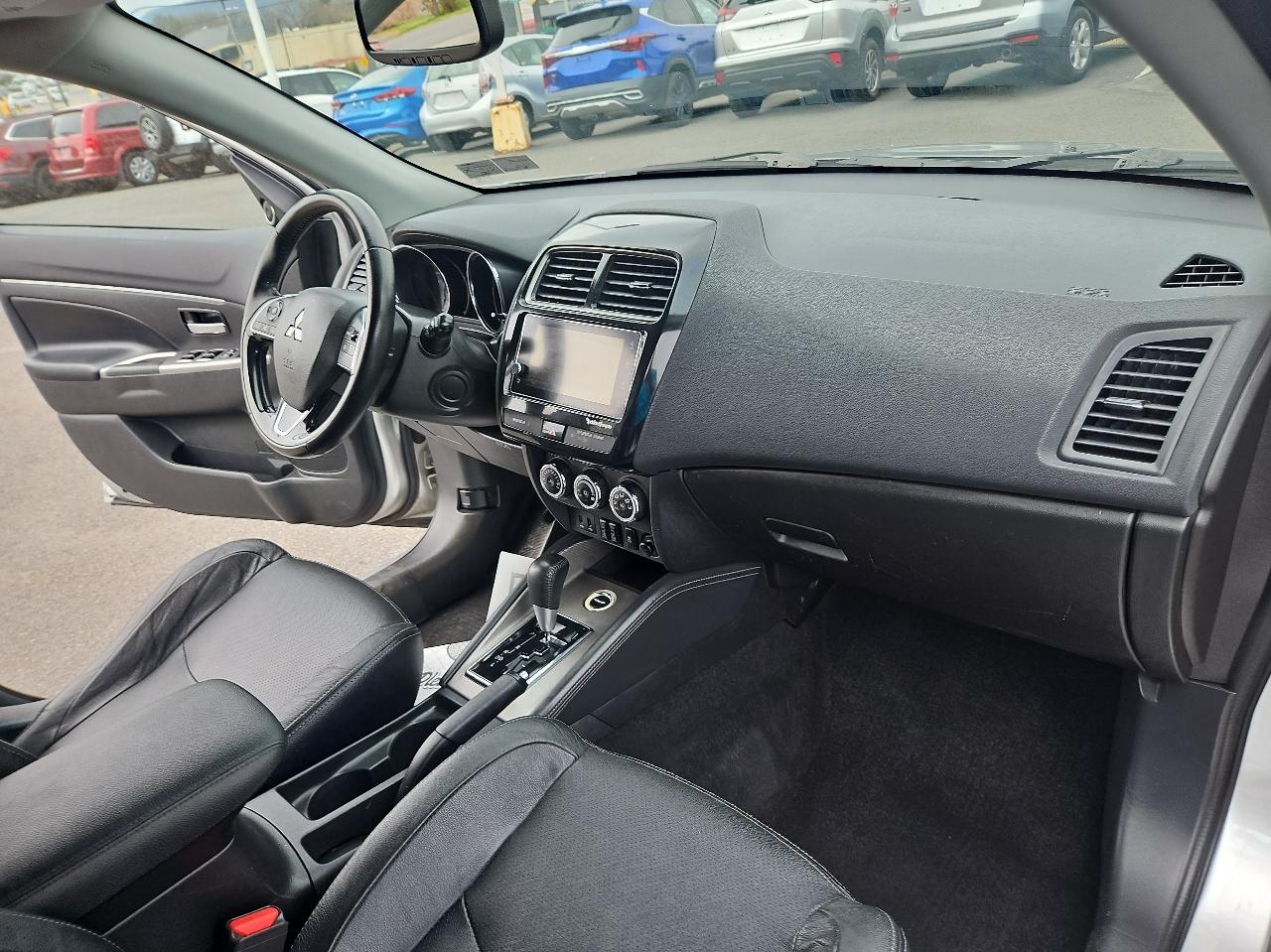 Mitsubishi Outlander Sport SEL 2.4 AWC CVT 2018