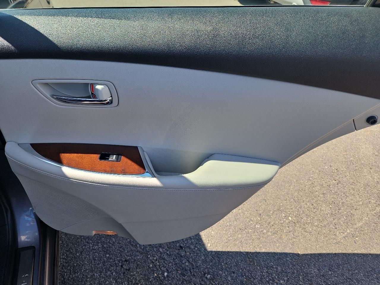 Lexus ES 350 4dr Sdn 2012