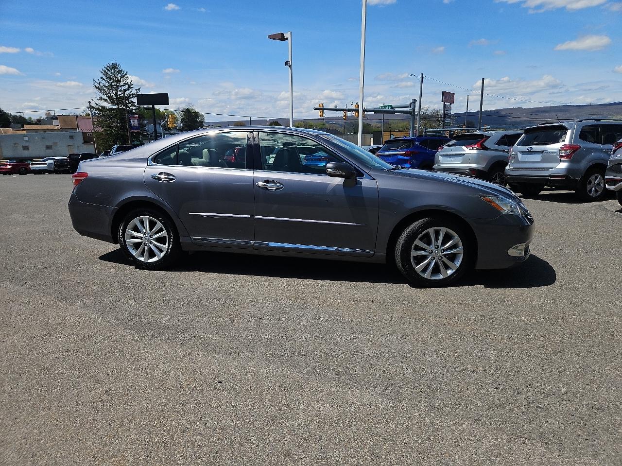 Lexus ES 350 4dr Sdn 2012