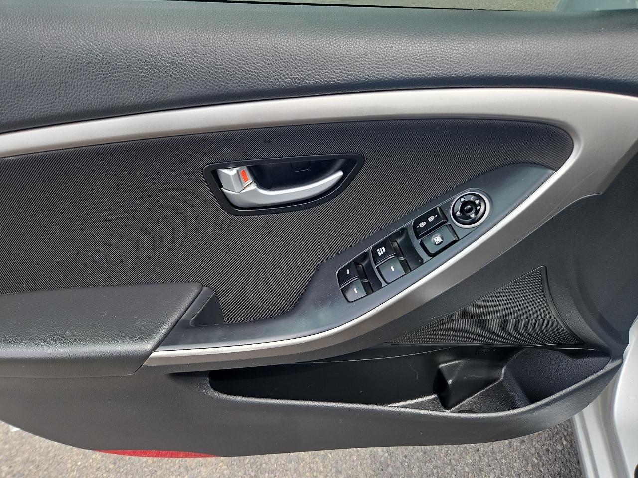 Hyundai Elantra GT 5dr HB Auto PZEV 2013