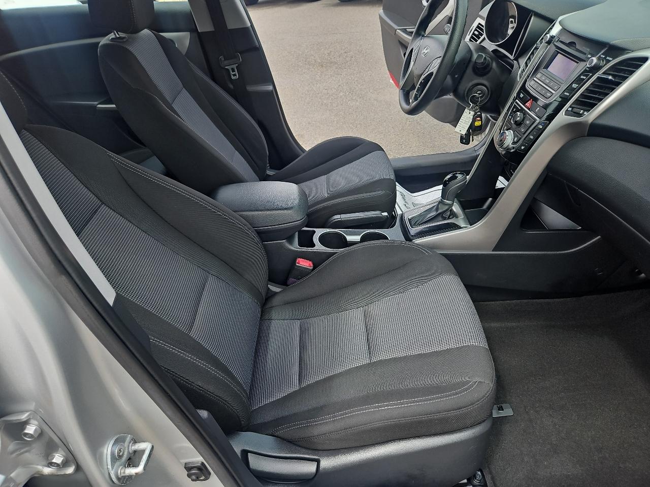 Hyundai Elantra GT 5dr HB Auto PZEV 2013