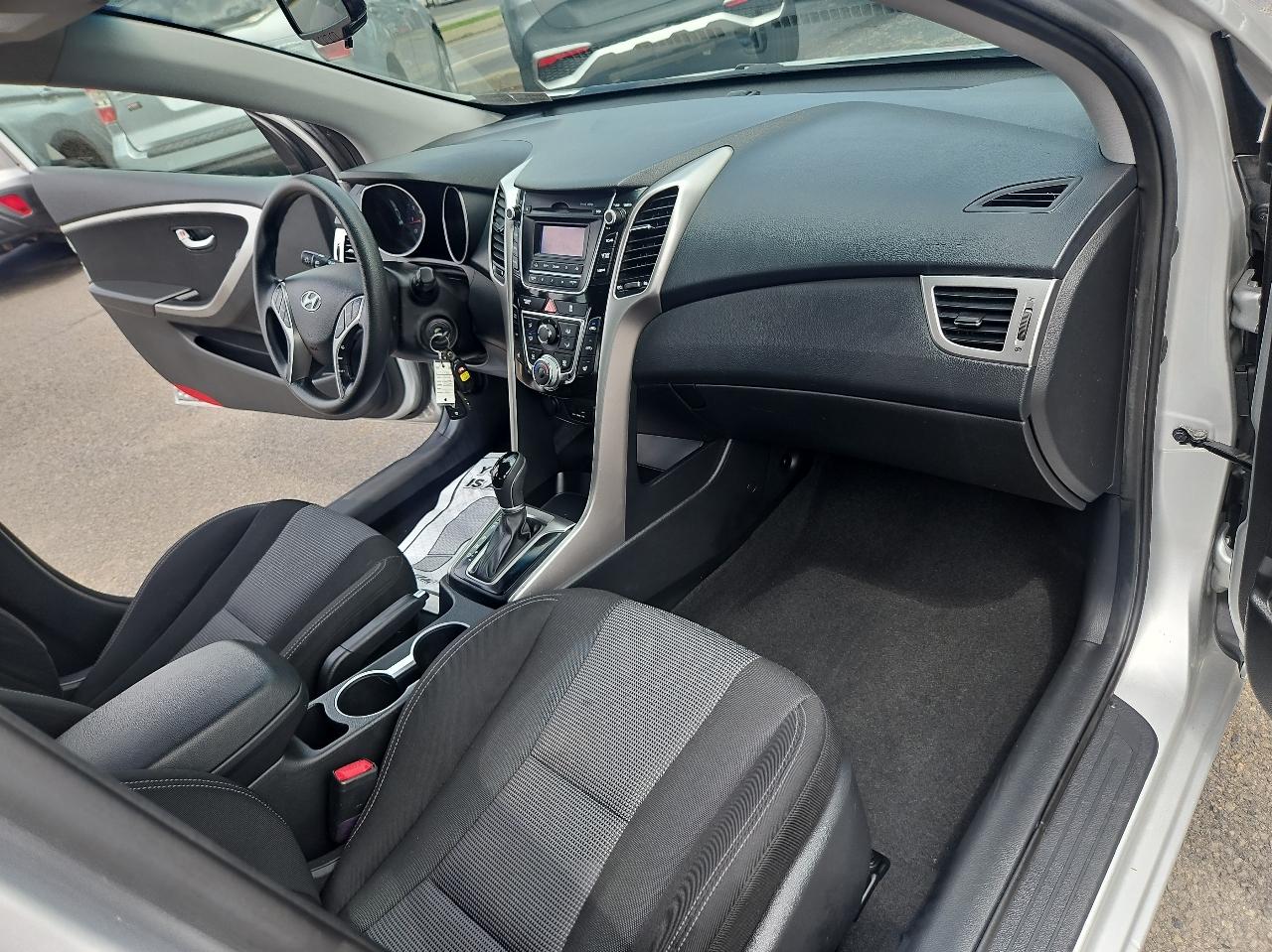 Hyundai Elantra GT 5dr HB Auto PZEV 2013