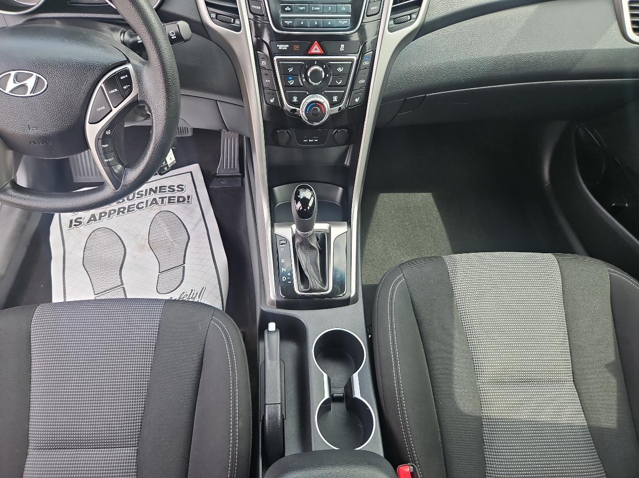 Hyundai Elantra GT 5dr HB Auto PZEV 2013