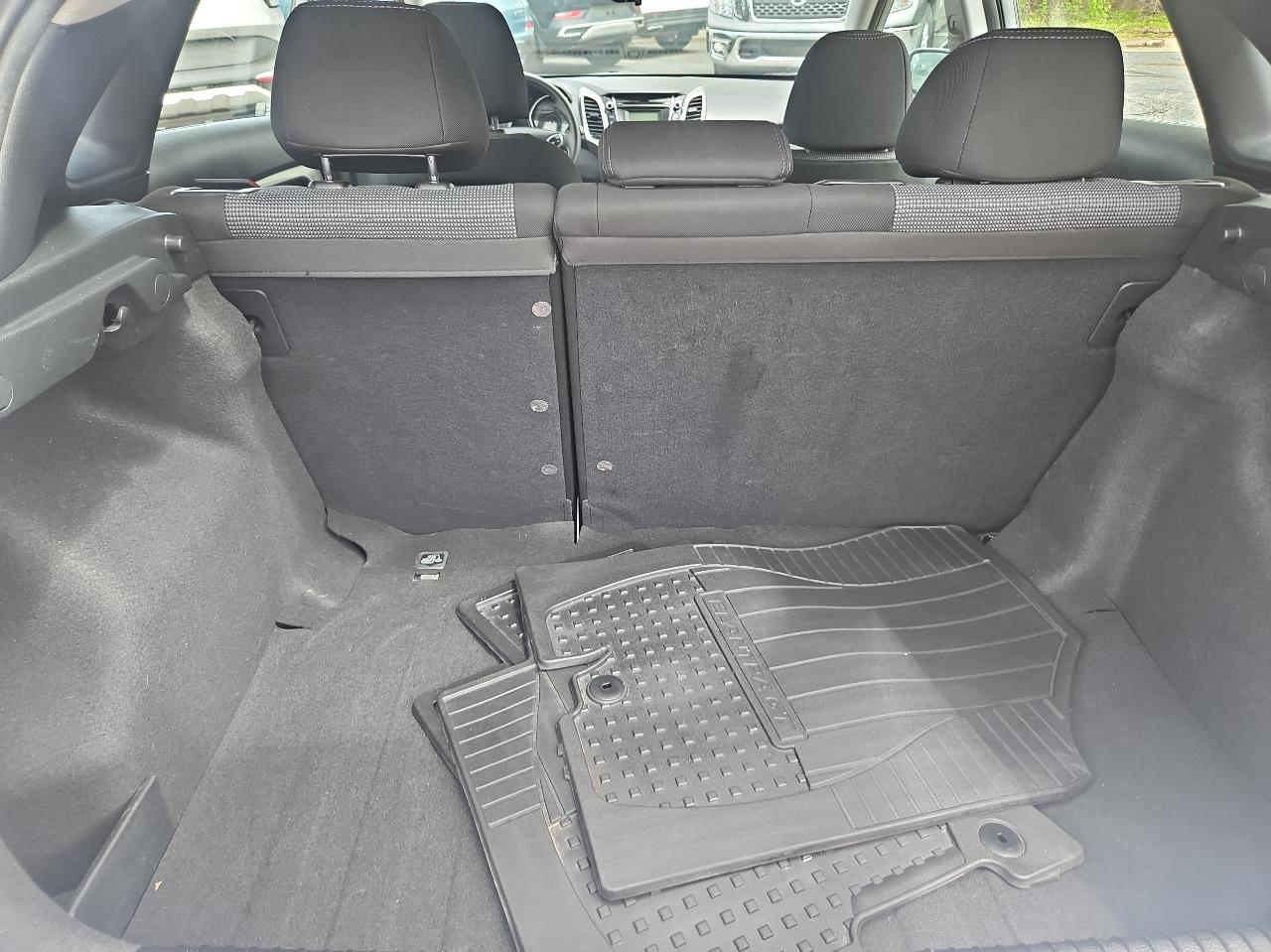 Hyundai Elantra GT 5dr HB Auto PZEV 2013