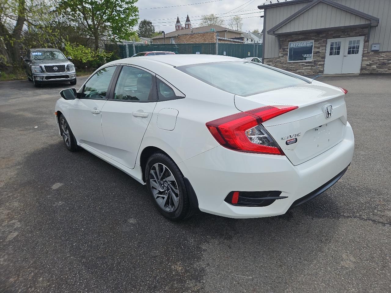 Honda Civic Sedan 4dr CVT EX 2016