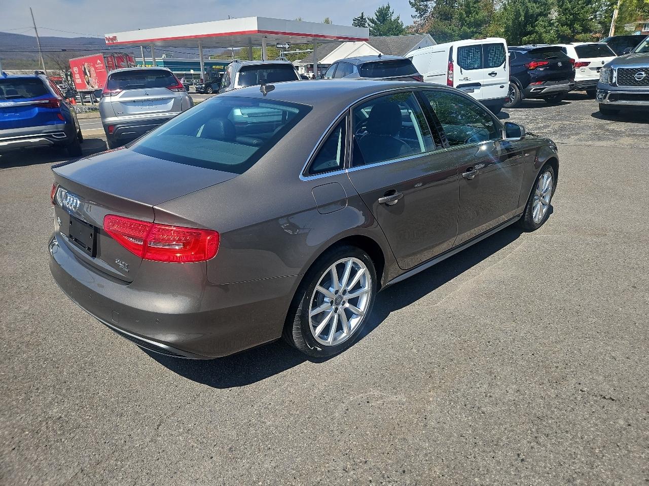 Audi A4 4dr Sdn Auto quattro 2.0T Premium Plus 2014