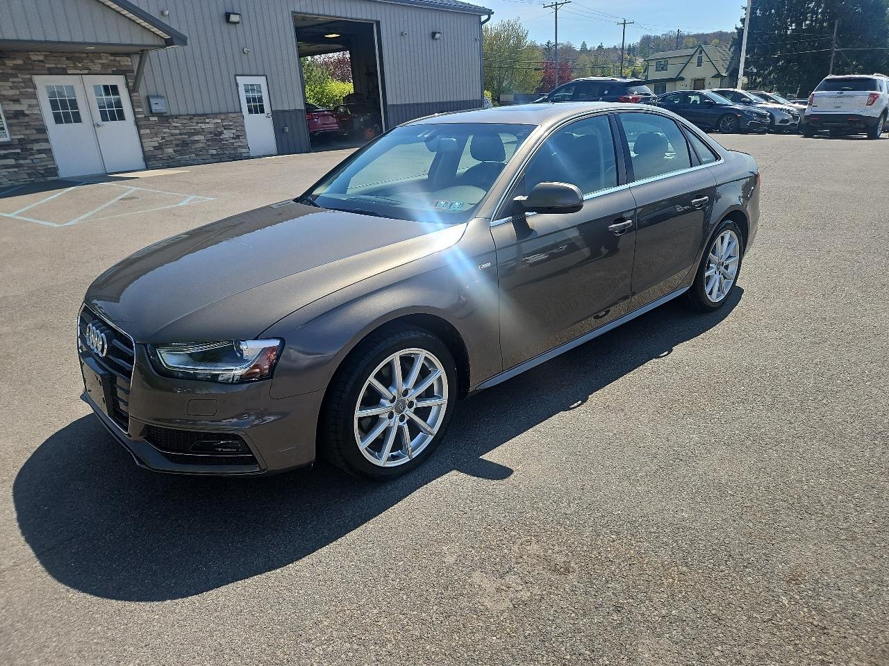 Audi A4 4dr Sdn Auto quattro 2.0T Premium Plus 2014