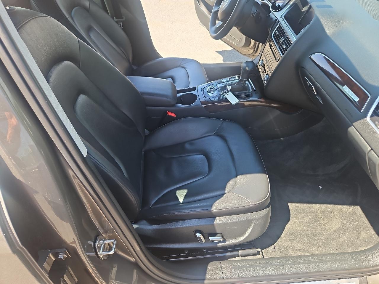 Audi A4 4dr Sdn Auto quattro 2.0T Premium Plus 2014