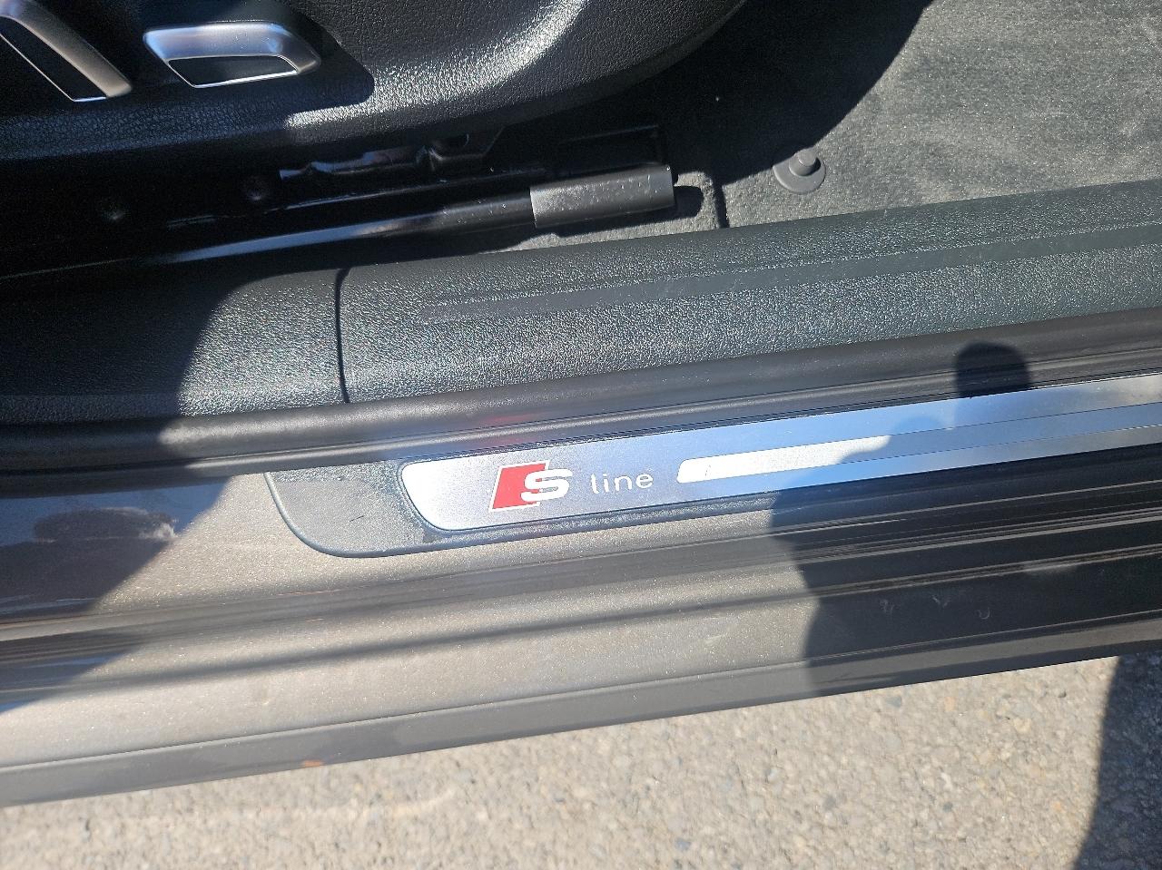 Audi A4 4dr Sdn Auto quattro 2.0T Premium Plus 2014