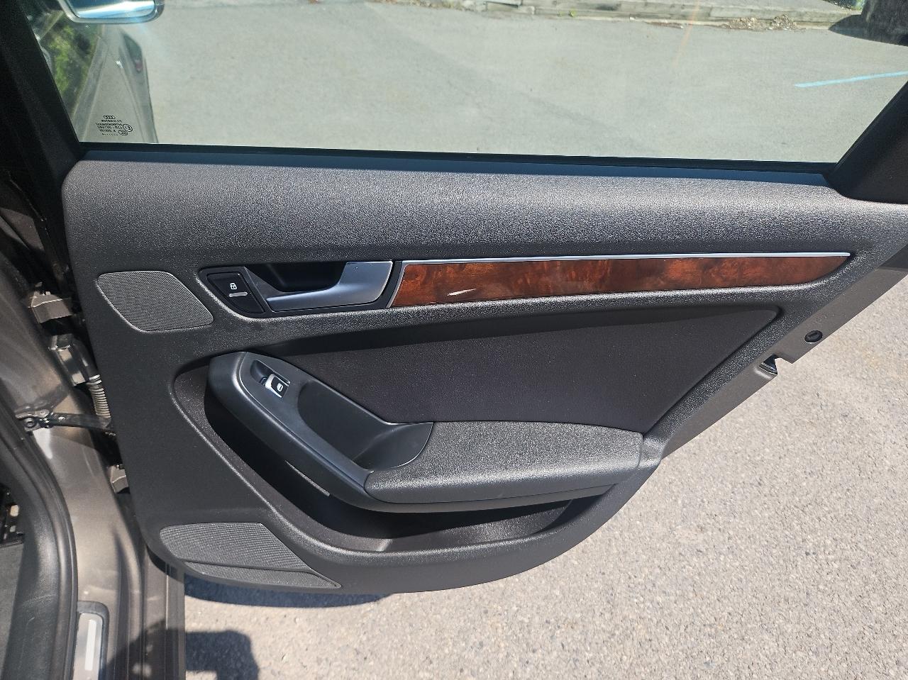 Audi A4 4dr Sdn Auto quattro 2.0T Premium Plus 2014