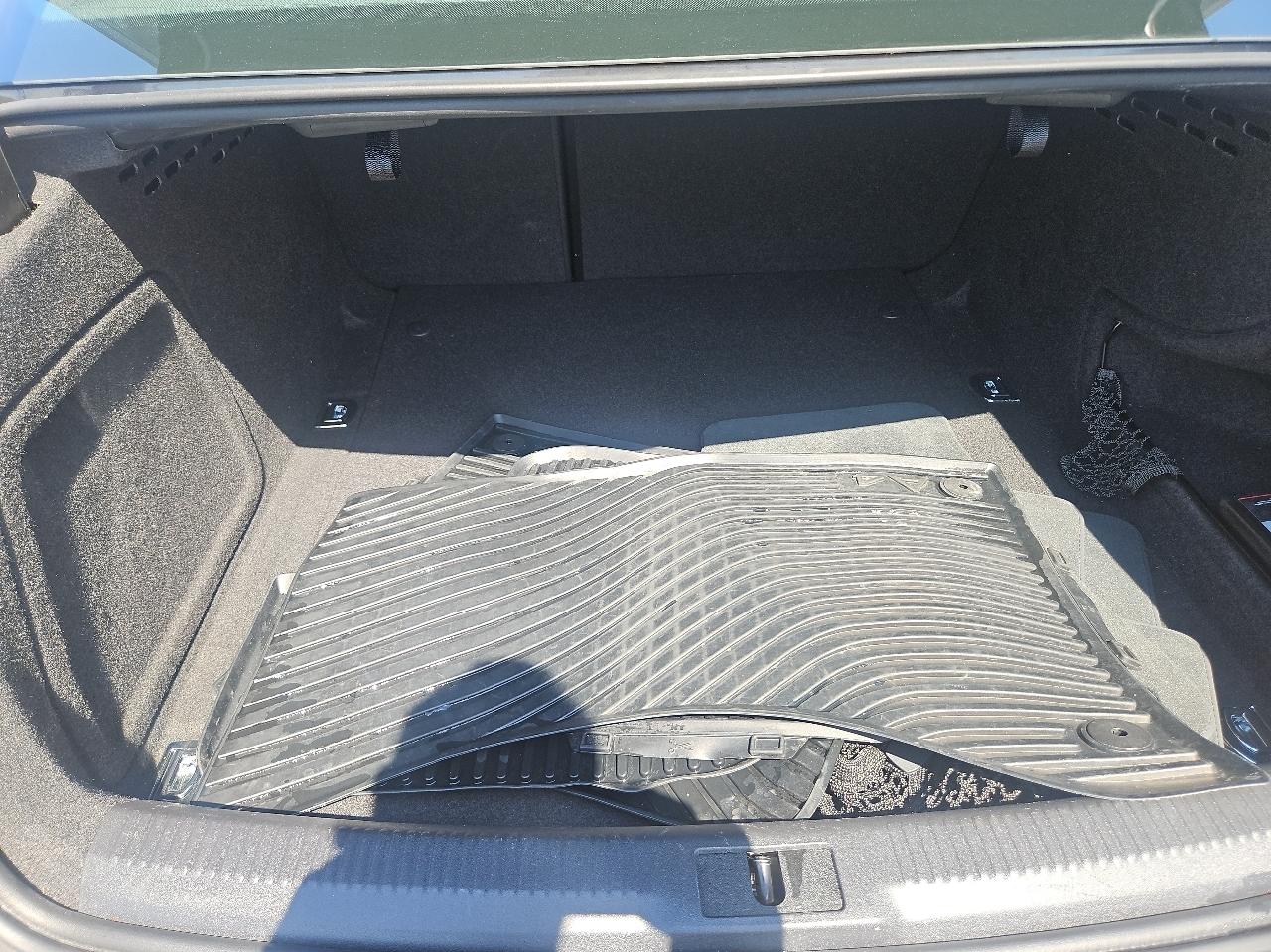 Audi A4 4dr Sdn Auto quattro 2.0T Premium Plus 2014