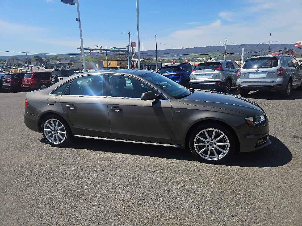 Audi A4 4dr Sdn Auto quattro 2.0T Premium Plus 2014