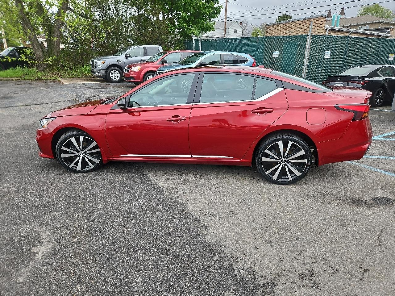 Nissan Altima 2.5 SR AWD Sedan 2019