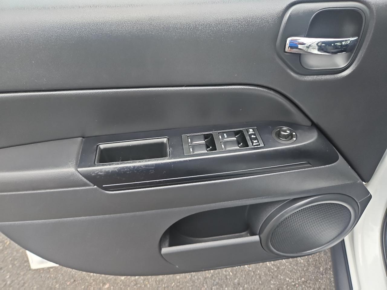 Jeep Patriot 4WD 4dr Latitude 2014