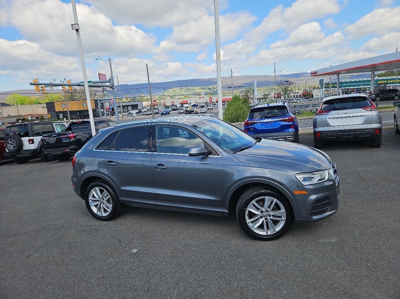 Audi Q3 2.0 TFSI Premium Plus quattro AWD 2017