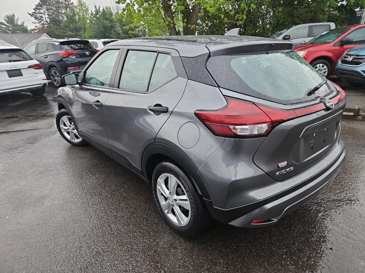 Nissan Kicks S FWD 2023