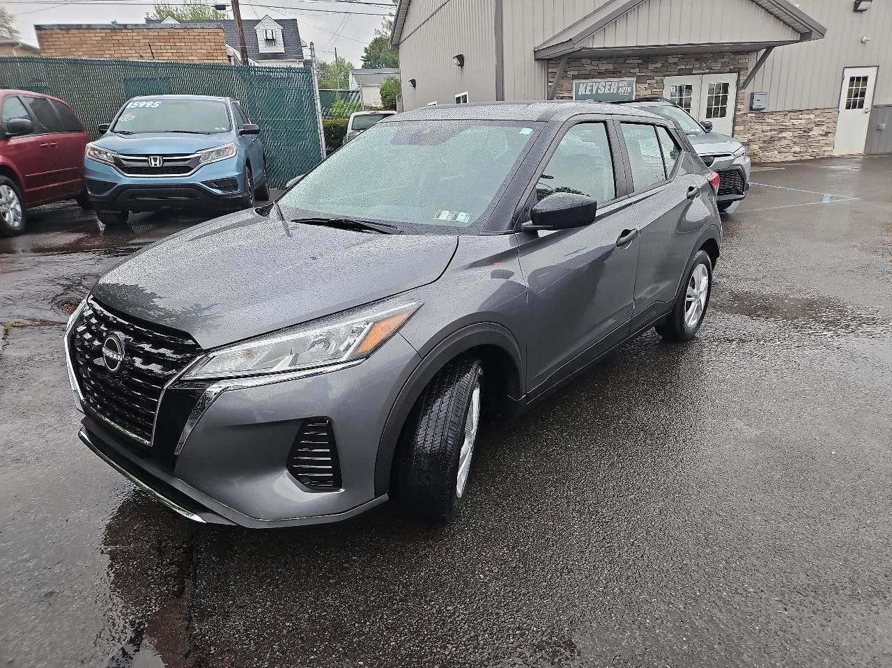 Nissan Kicks S FWD 2023