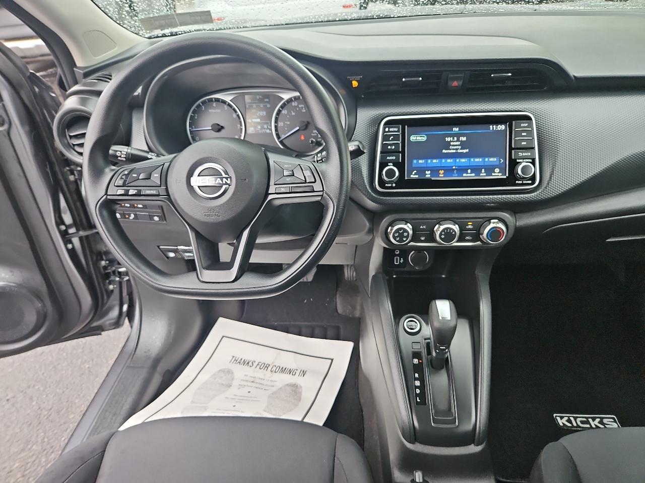Nissan Kicks S FWD 2023