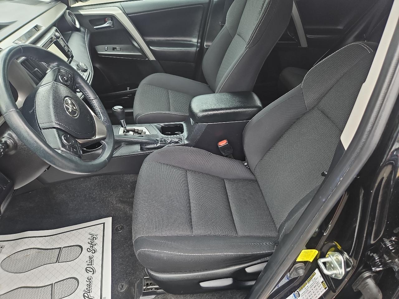 Toyota RAV4 AWD 4dr XLE (Natl) 2018