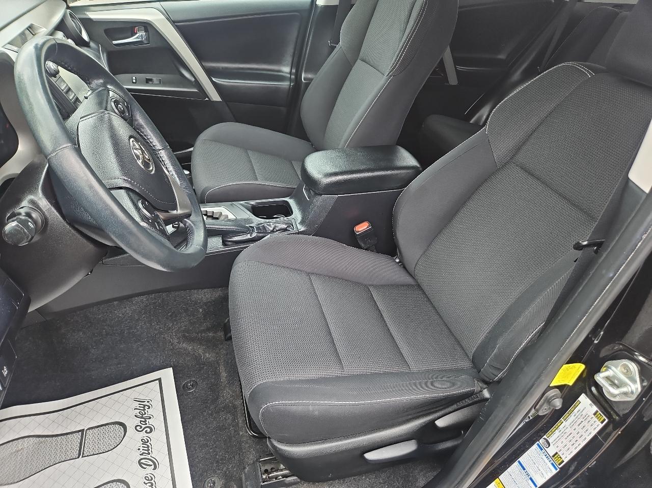 Toyota RAV4 AWD 4dr XLE (Natl) 2018